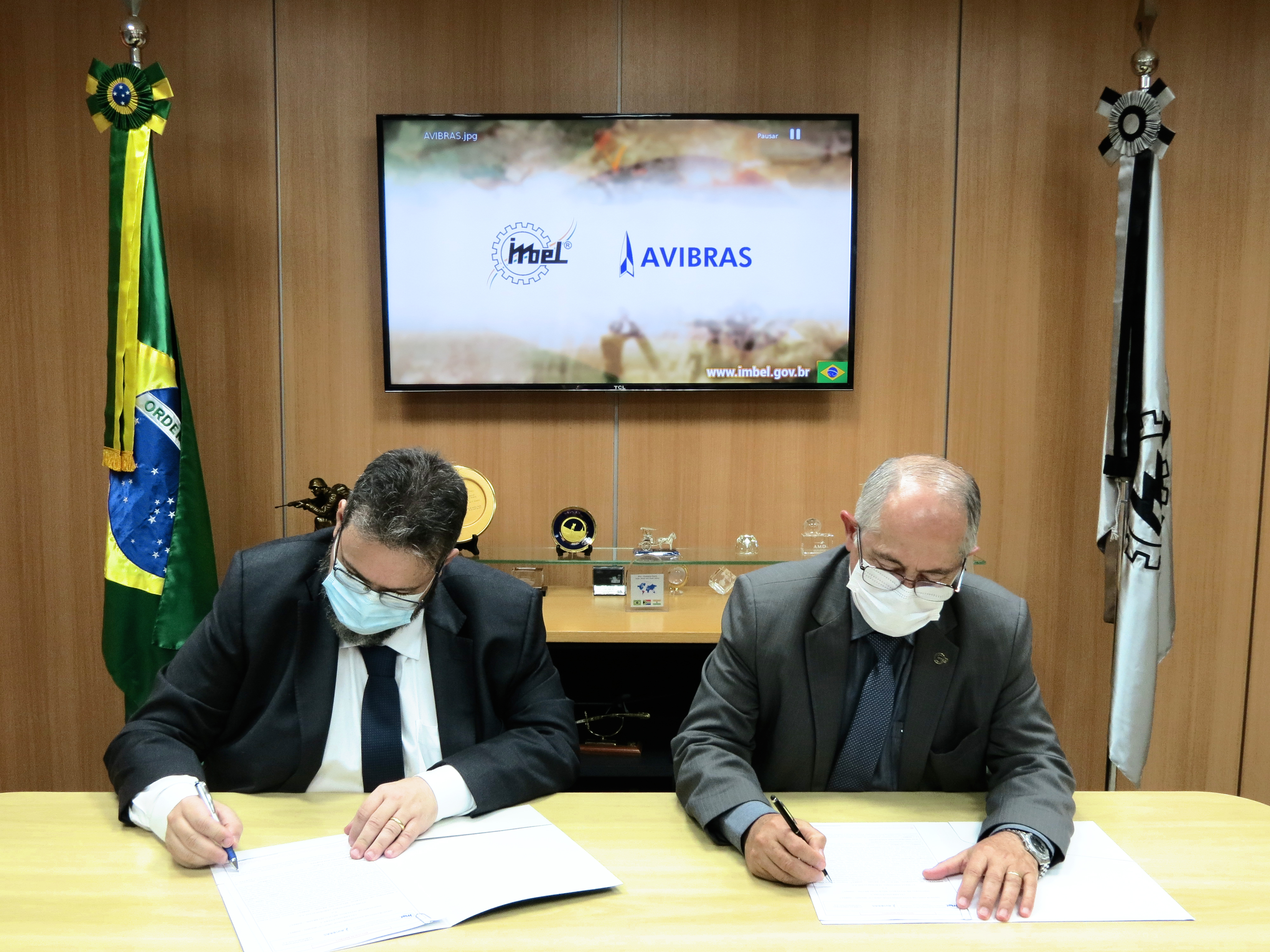 IMBEL® e AVIBRAS anunciam parceria