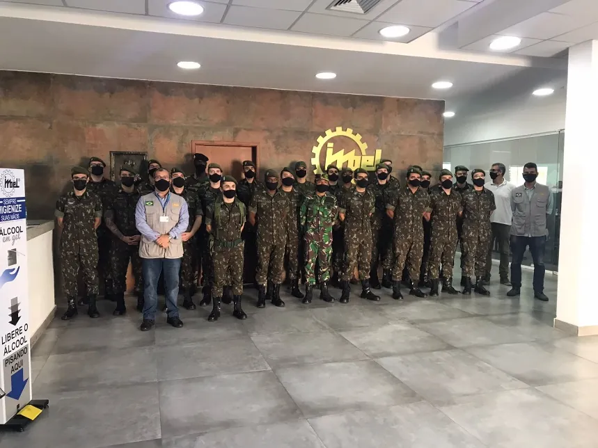 FMCE recebe alunos da Escola de Aperfeiçoamento de Oficiais do Exército